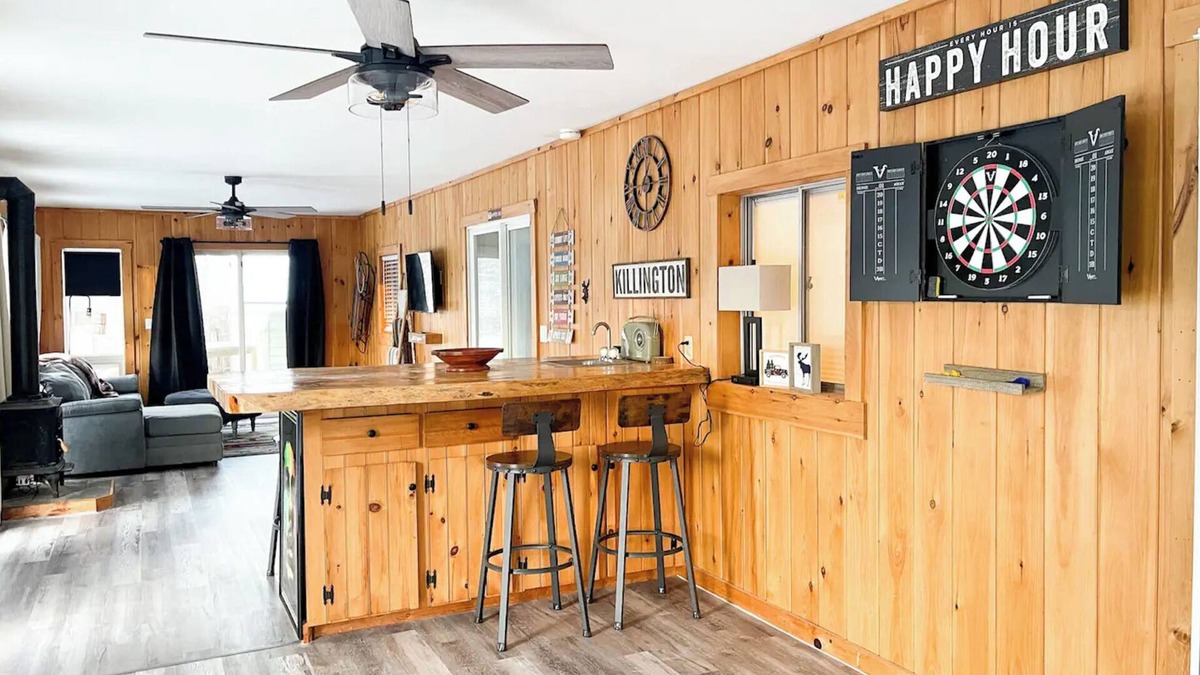 Chittenden House | Maple Mountain Lodge - Skiing, Mountain Biking, Hiking and More