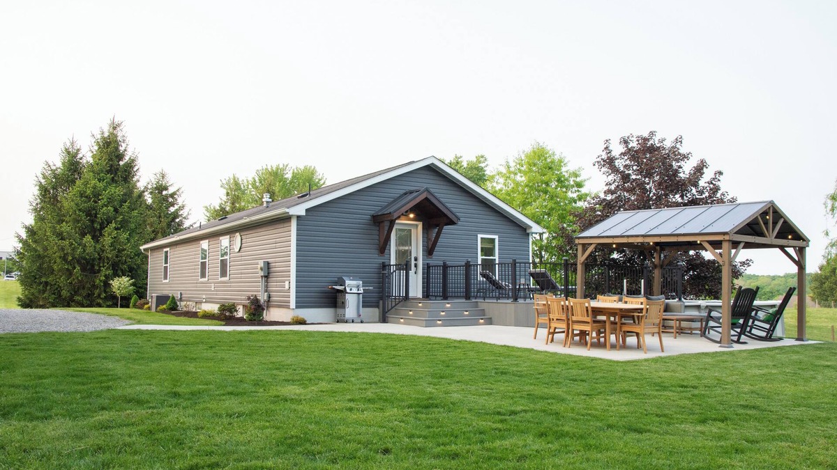 Dundee House | Maple Retreat is newly remodeled with pool, private setting