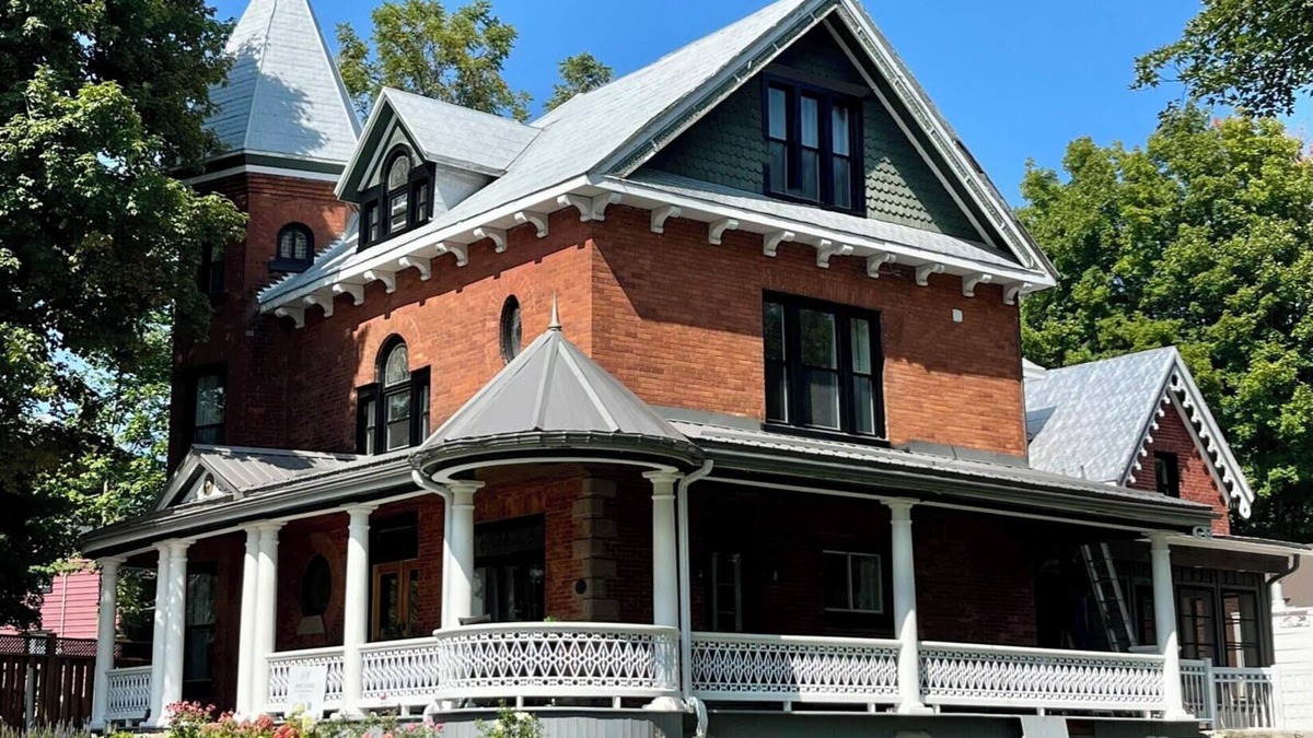 Merrickville-Wolford House | Maple & Rose | Luxury Accommodation in Merrickville Ontario
