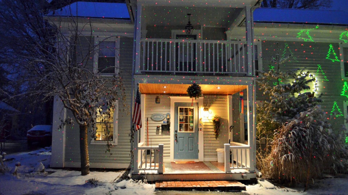 Williamstown Hotel | Maple Terrace Motel