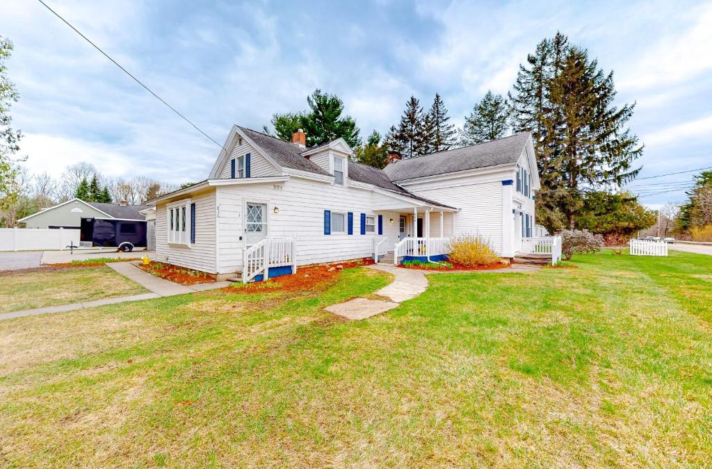 Colchester House | Maplewood Manor - Unit 2