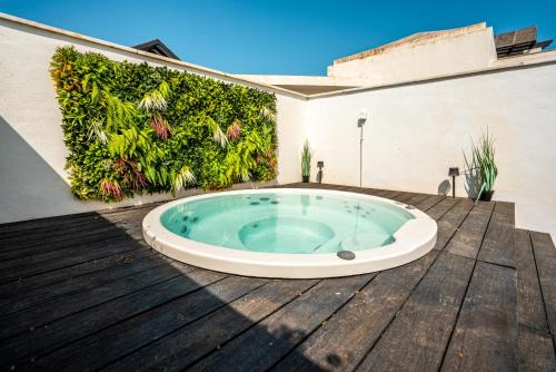 Casares del Mar Apartment | Mar y Jacuzzi cerca de Estepona