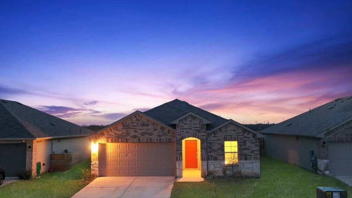 Austin Cottage | @ Marbella Lane - Amazing 4BR Lakeview Home