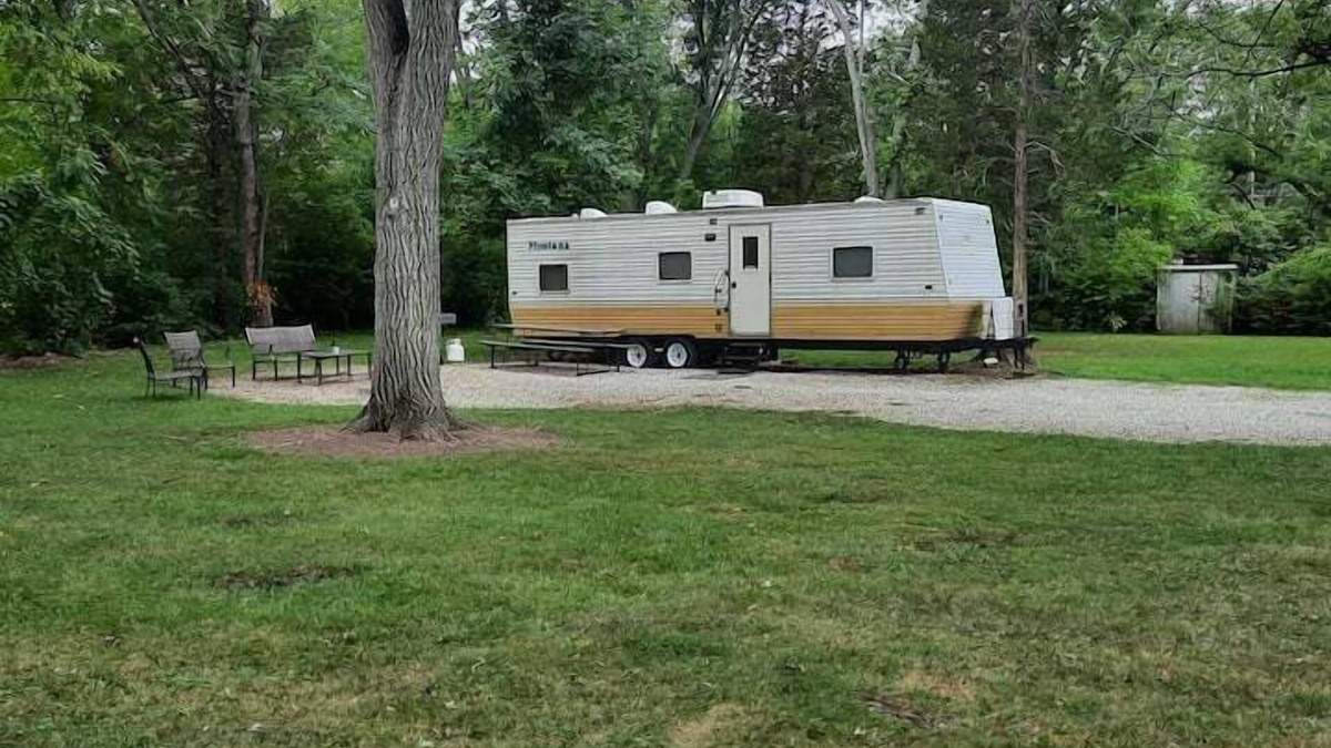 Marblehead House | Marblehead Camper 200 Yards From Water!