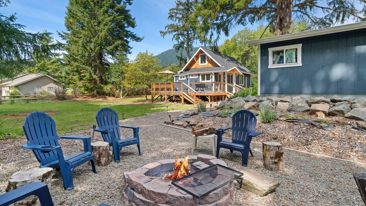 Neahkahnie Beach Cabin | ☀️ March Discounts! Gorgeous Cabin Remodel! Easy Beach Access! Manzanita!☀️