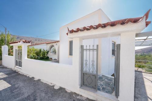 Kontos House | Maria's Home Aegina