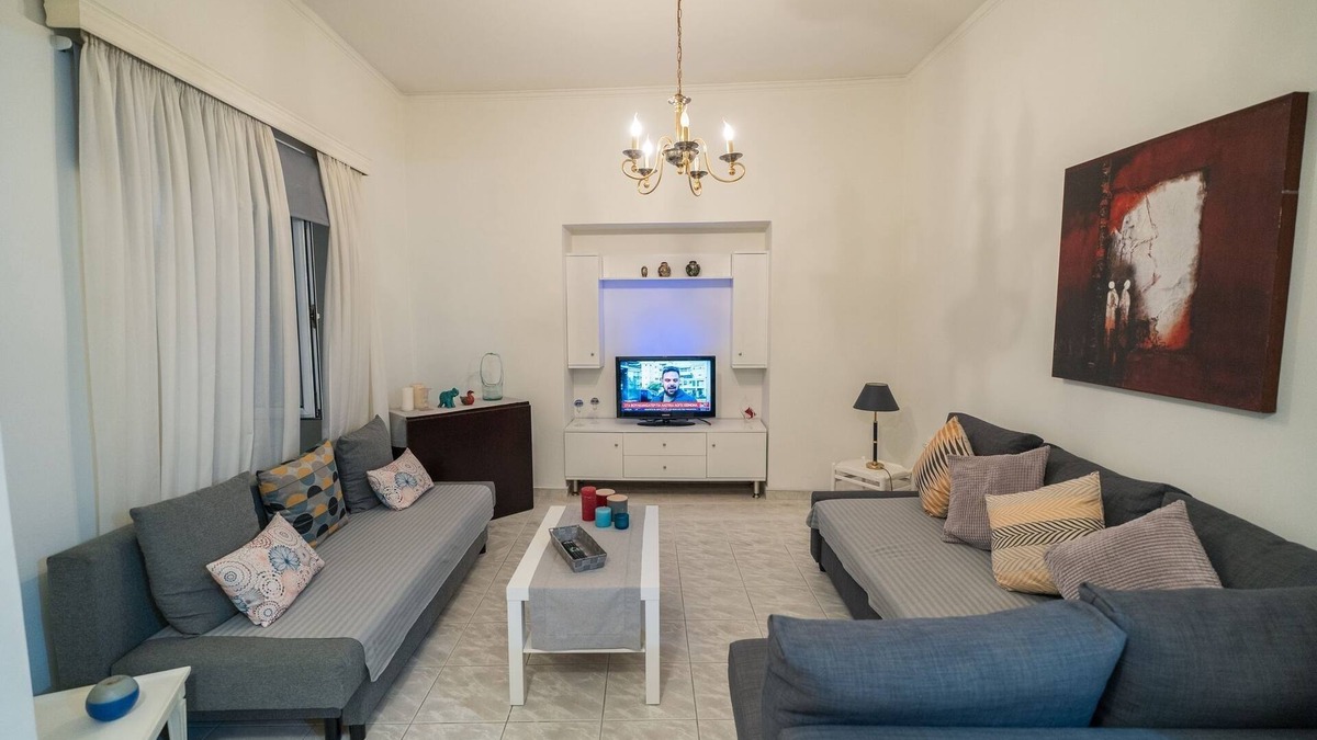 Nikaia Apartment | Marina Apartment Cozy, Spotless, AC, WiFi