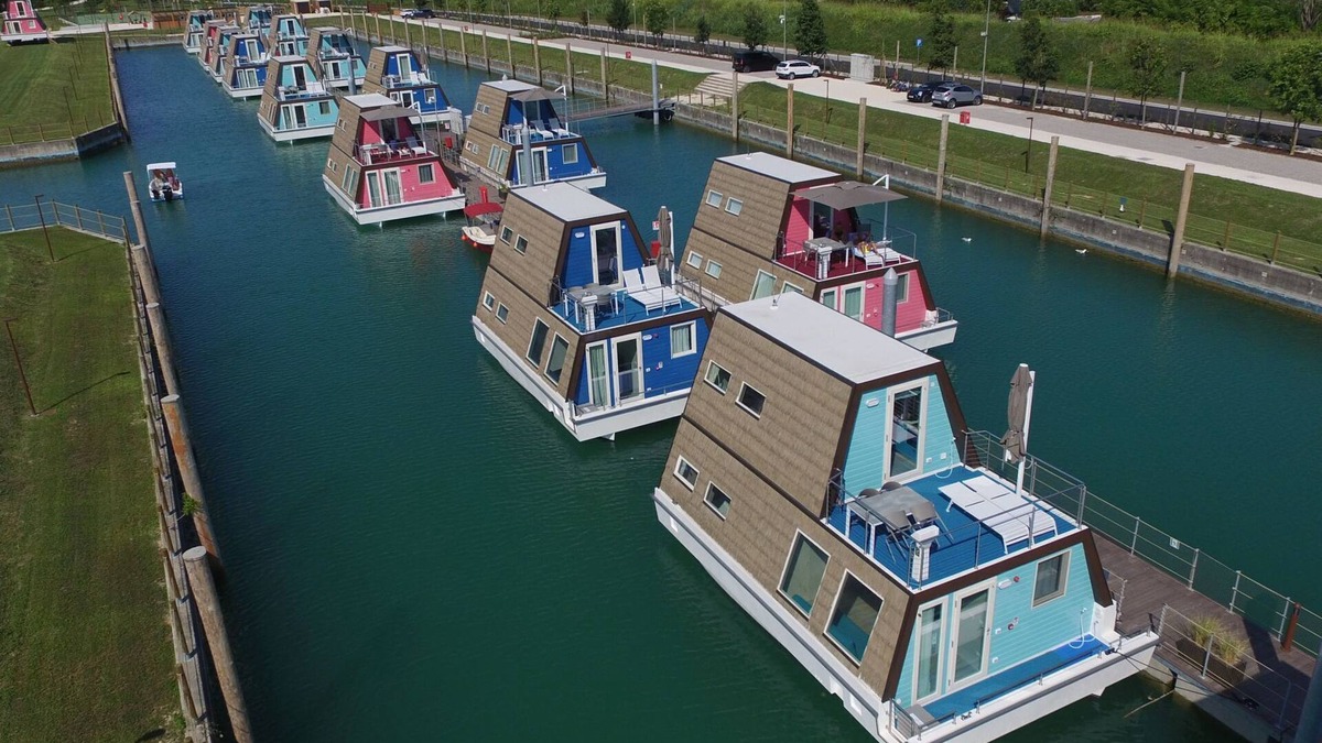 Lignano Sabbiadoro House | Marina Azzurra Resort by Interhome