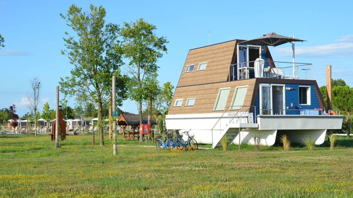 Lignano Sabbiadoro House | Marina Azzurra Resort by Interhome