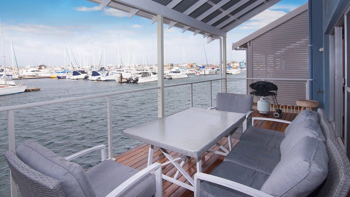 Geographe House | Marina Edge- WIFI, Kayaks, Bikes x2, BBQ