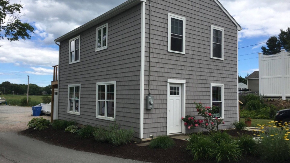 Clinton House | Marina Guest House