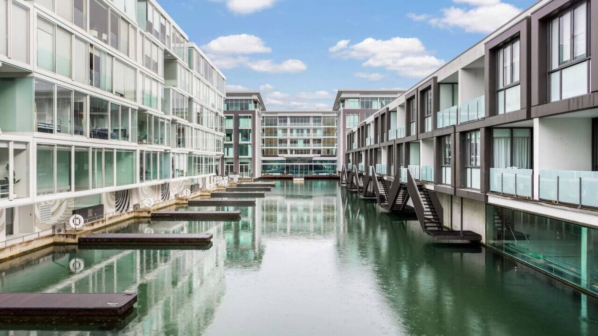 Auckland Central Business District Apartment | Marina Luxe Retreat | Carpark-Pool-Spa-Gym-Sauna