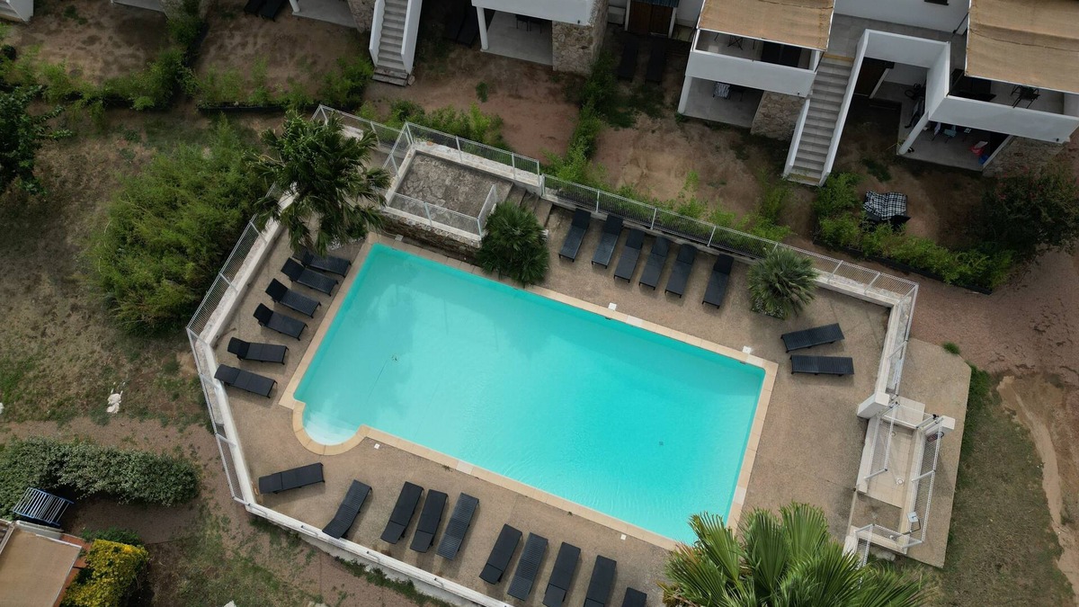 Pinarellu Apartment | Marina N°3 for 4 people, swimming pool, 800 m from the beach