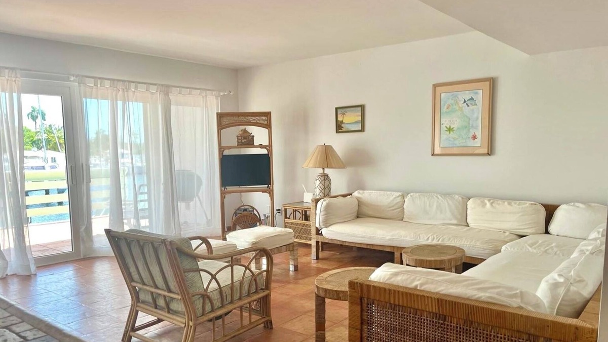 Great Harbour Cay House | Marina Townhouse #12 with Boat Slip Included! RO water, Fast WIFI