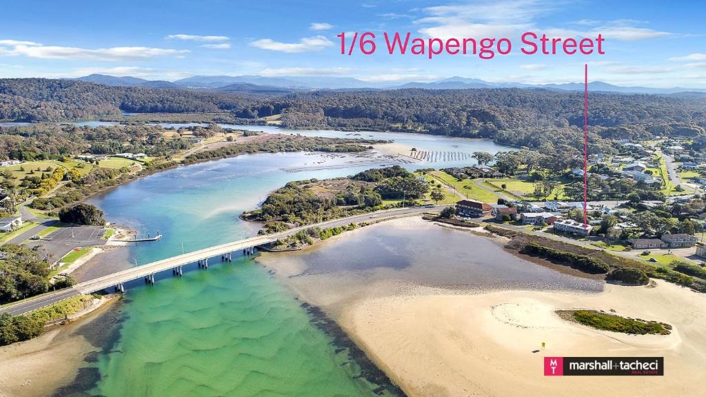 Bermagui House | Marina Townhouse Unit 1 Walk to beach Bermagui