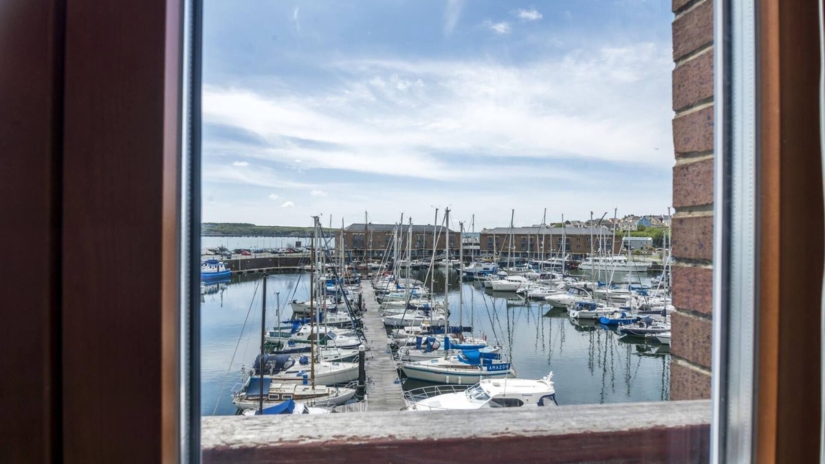 Milford Haven Apartment | Marina View - 3 Bedroom Apartment - Milford Marina