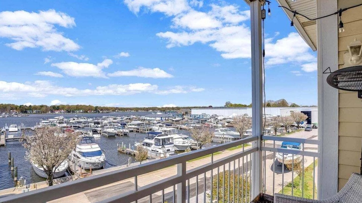 Spring Lake Condo | Marina View Condo w/Pool Access