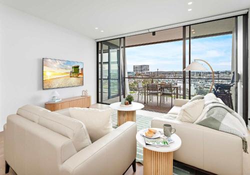 Shell Cove Apartment | Marinafront Retreat Shell Cove
