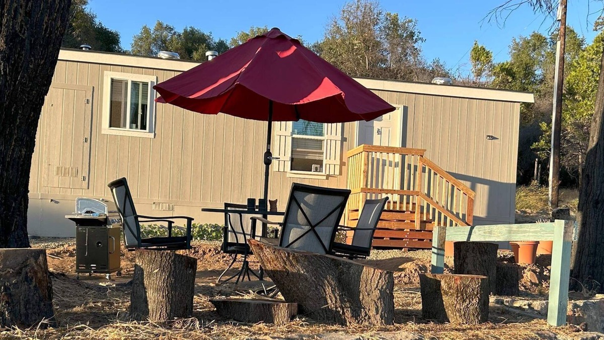Mariposa Cottage | Mariposa Yosemite Brand new cute 2 bed cottage on large scenic quiet lot