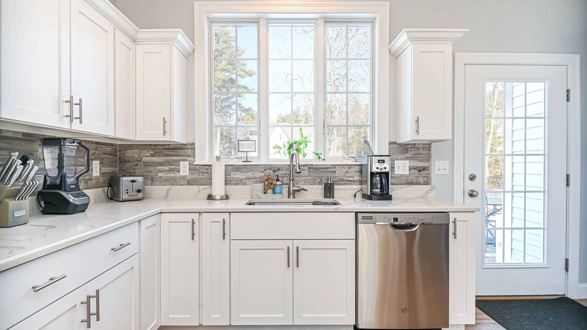 Arundel House | Maritime Meadows – Charming 3 BDR Resort-Style Home! Onsite Pool, Hiking & More