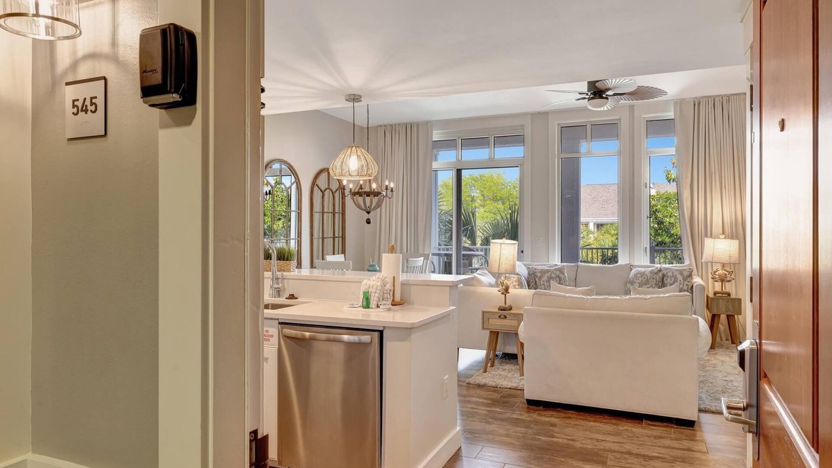 Sandestin Condo | Market Street Elegance - Stylish One-Bedroom Retreat for Four at Sandestin Golf and Beach Resort!