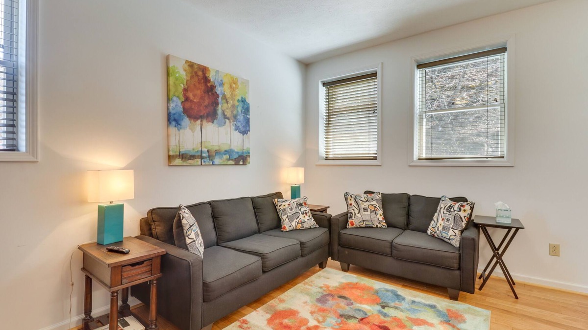 Marlinton Apartment | Marlinton Vacation Rental on Riverfront Trail!