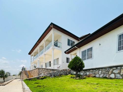 Aburi Ski Chalet | Marluther Freedom Valley