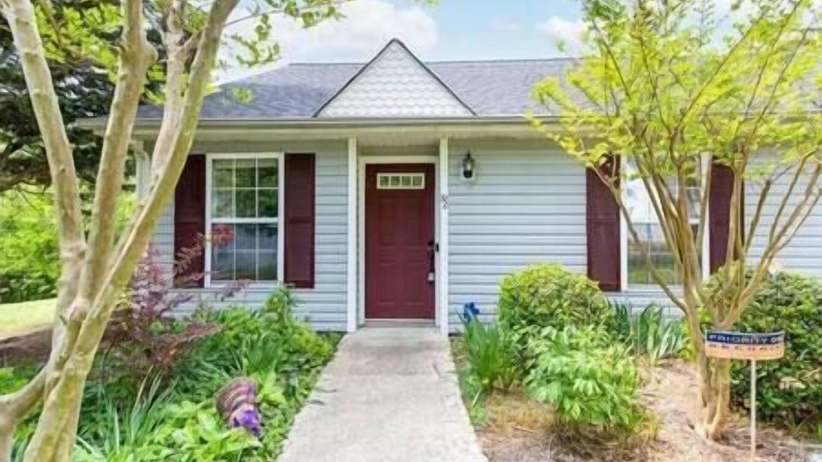 Greensboro Apartment | Maro's Paradise - Treeble ct