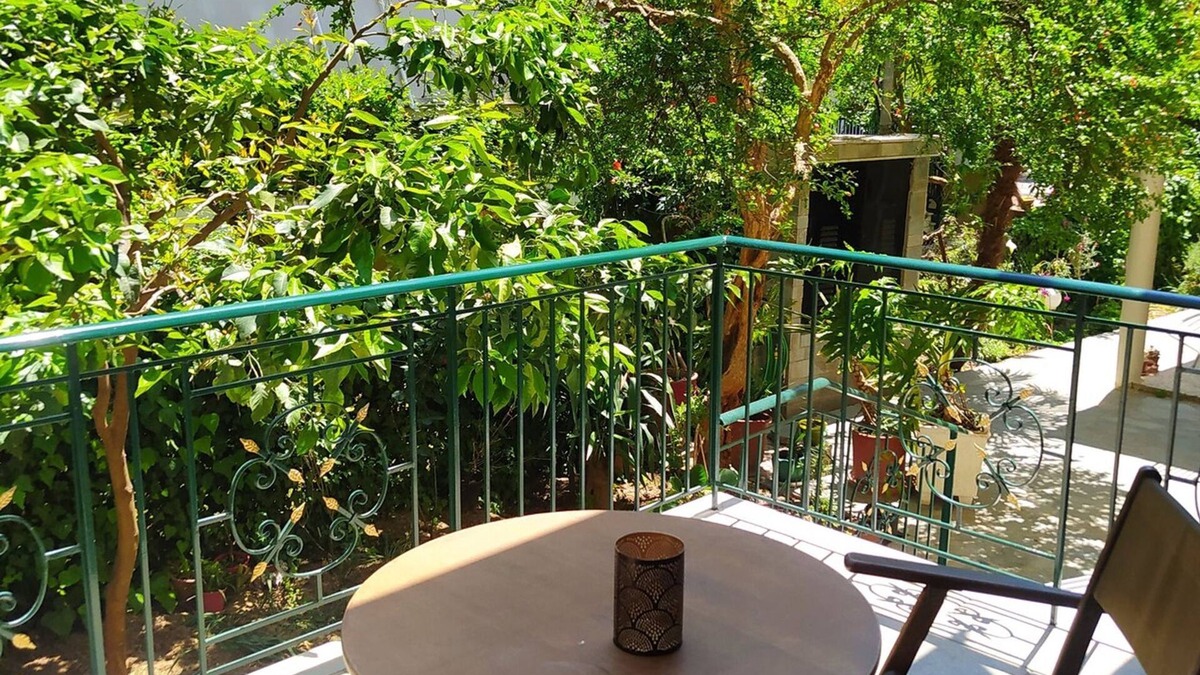 Marousi Apartment | Marousi Comfy Apartment with balcony