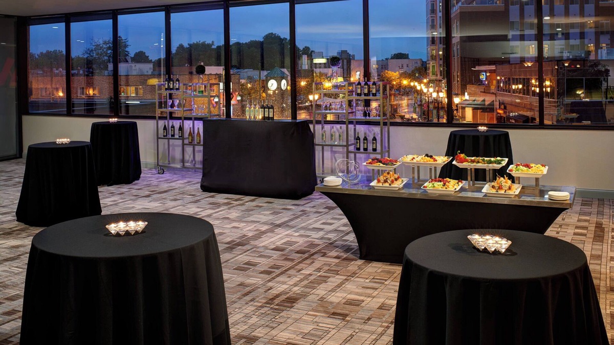 Grand River Hotel | Marriott East Lansing at University Place