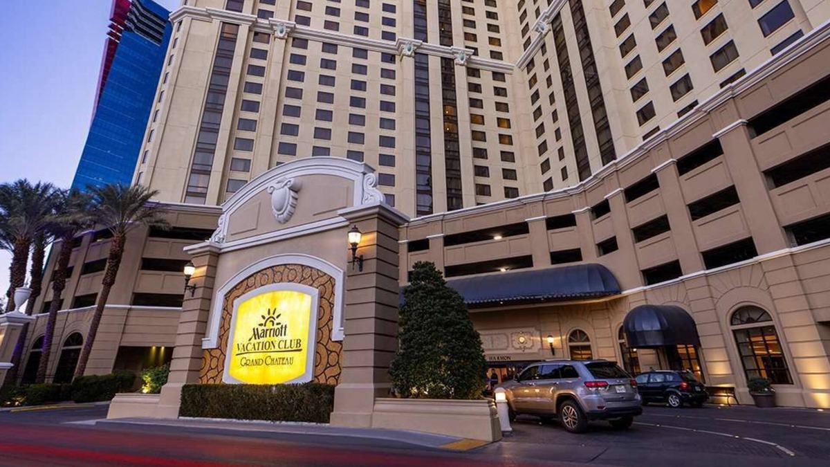 Las Vegas Strip Condo | Marriott Grand Chateau | Three 2BR/2BA Villas