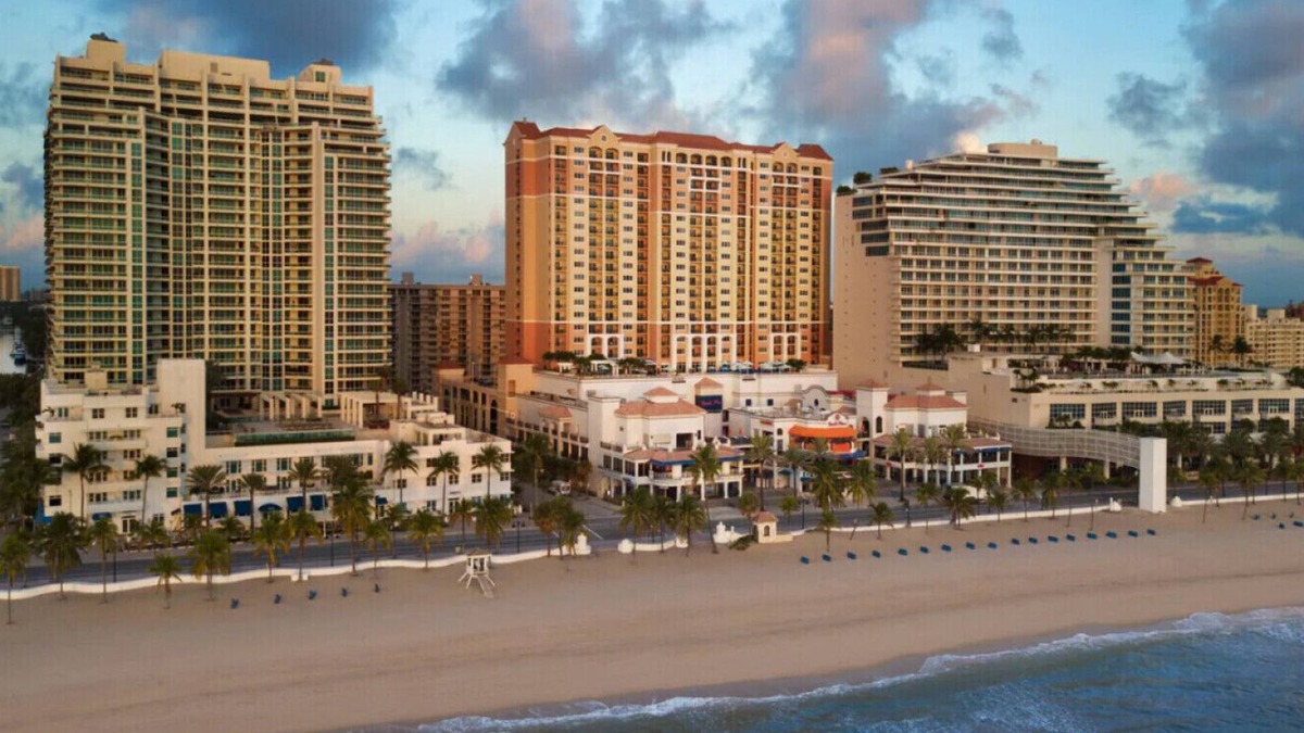 Central Beach Villa | Marriott's BeachPlace Towers (2 Bedroom)