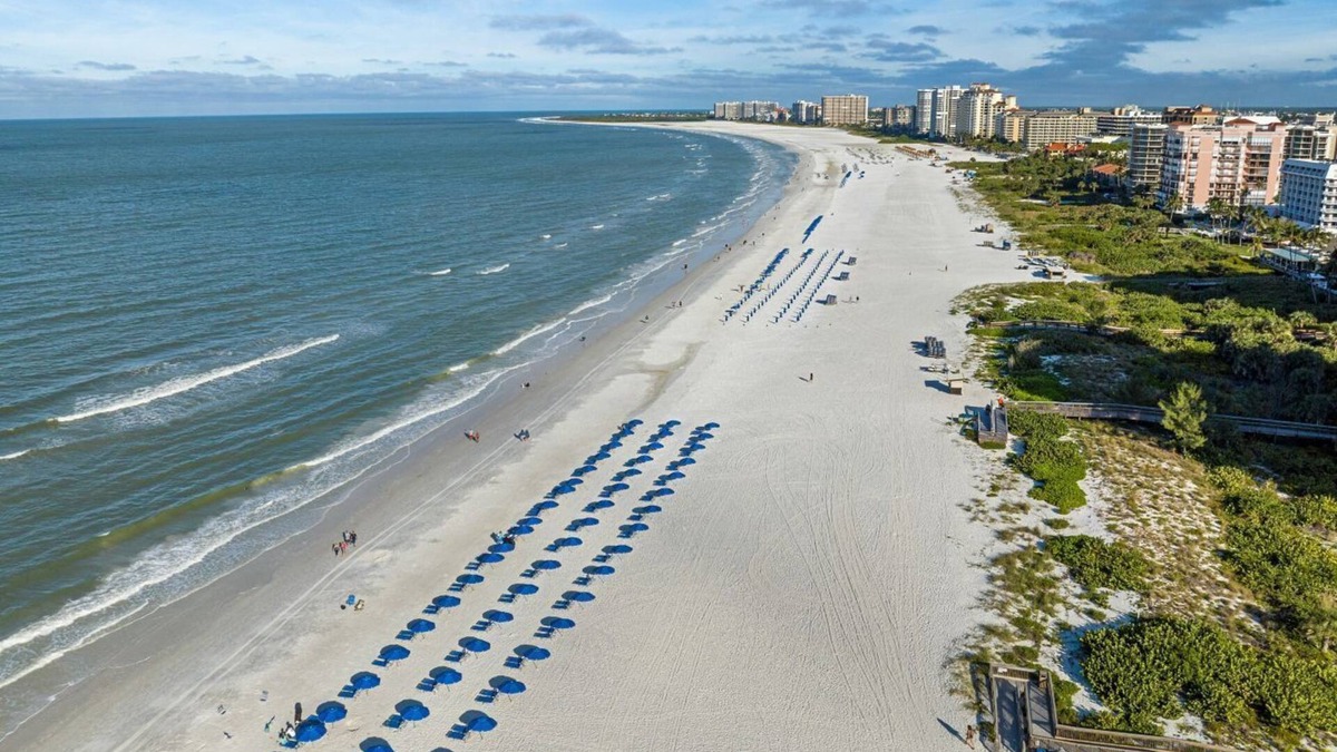 Marco Island Resort | Marriott's Crystal Shores-Family Christmas in Paradise Dec 20-27! 2 Bdrm Villa