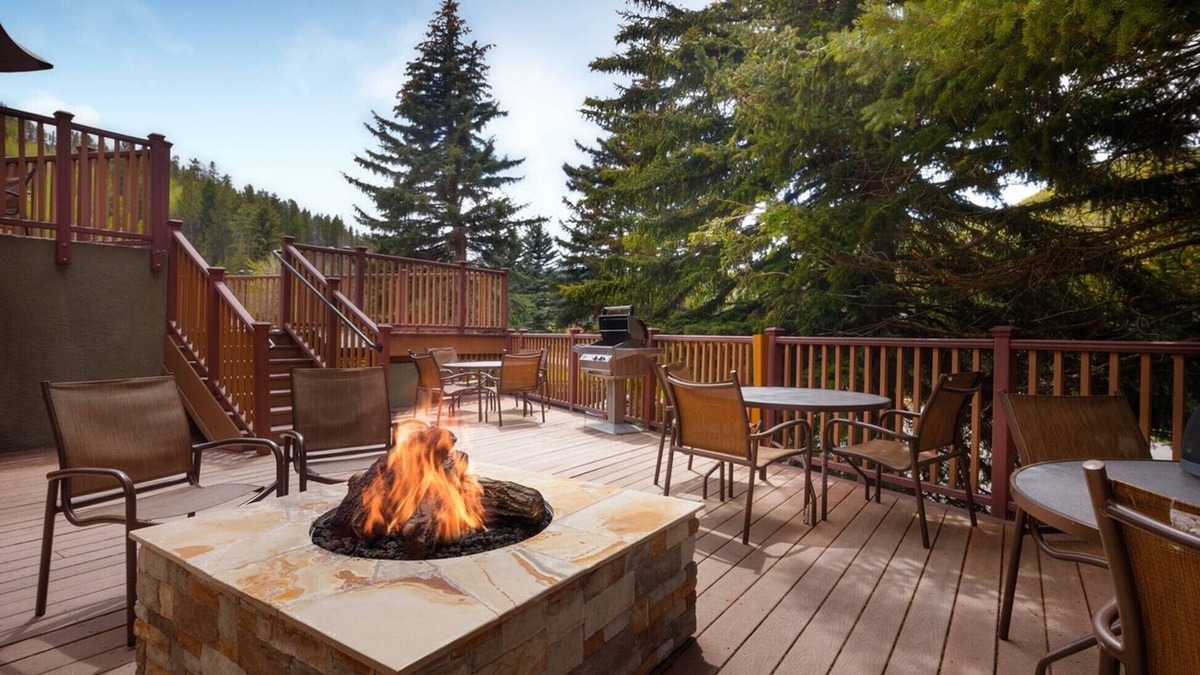 Highland Meadows Villa | Marriott SteamSide-Douglas 1-bedroom villa in VailnSleeps 4, 2 bathrooms