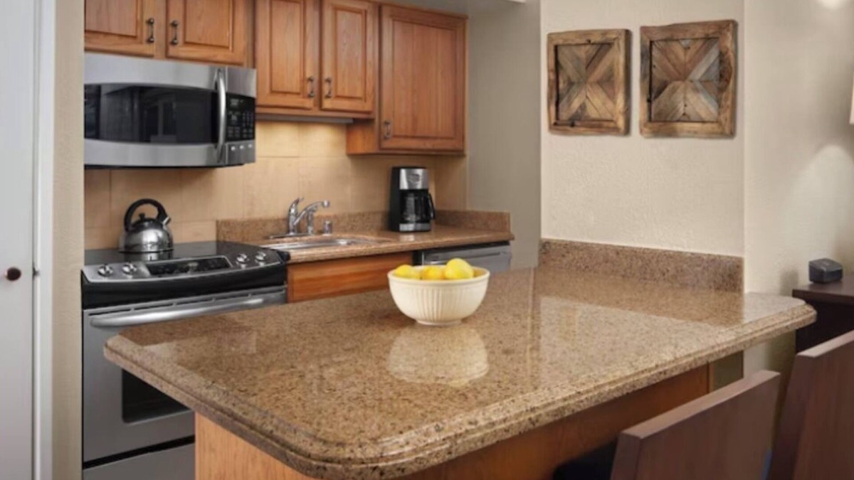 Highland Meadows Resort | Marriott Streamside Vail, Colorado Douglass Building 2 bedroom with loft,