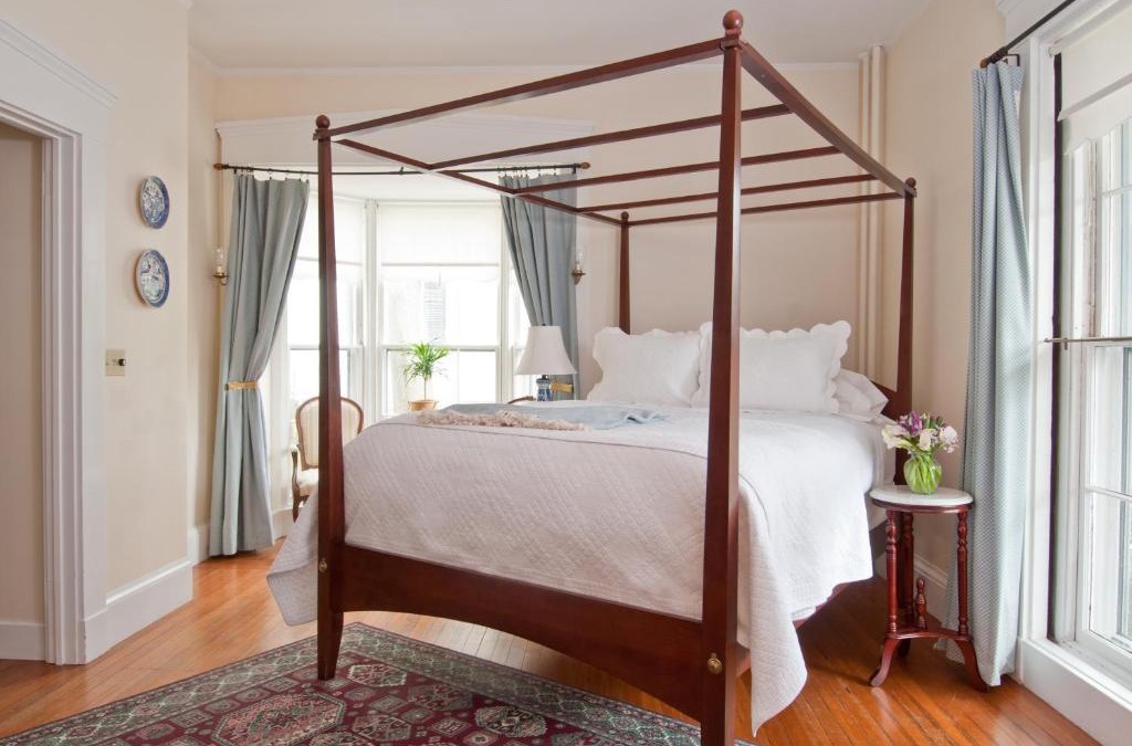 Top of the Hill Hotel | Marshall Slocum Inn