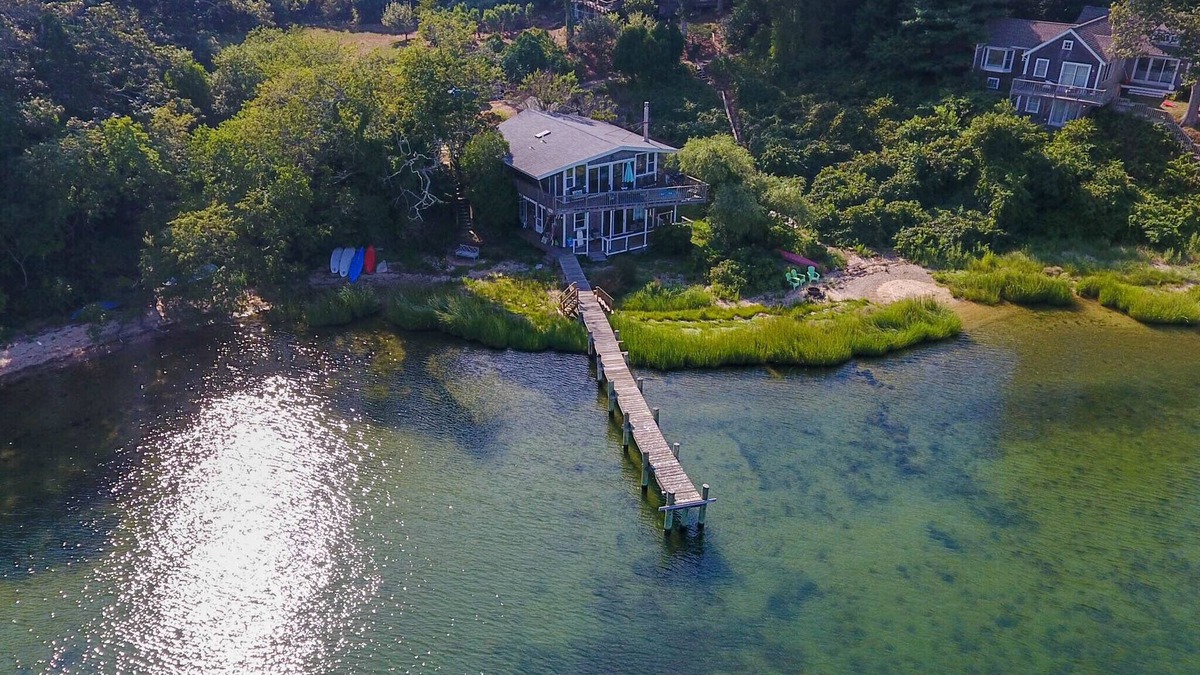 Vineyard Haven Cottage | Martha's Vineyard waterfront with Dock