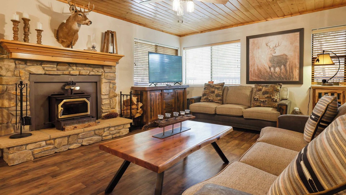 Springville Cabin | Martin Cabin @Pierpoint By SNP Trail of Giants