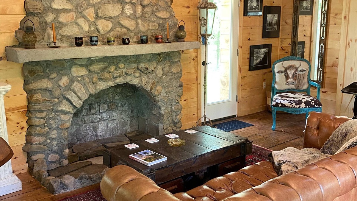 Valatie Cabin | Martin Van Buren historical Log cabin
