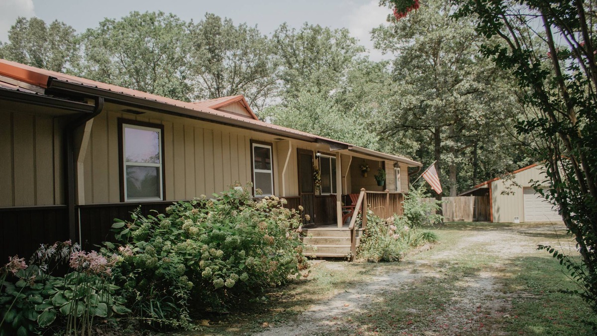 Saint Joe House | Martine House - Large farmhouse near the Buffalo National River