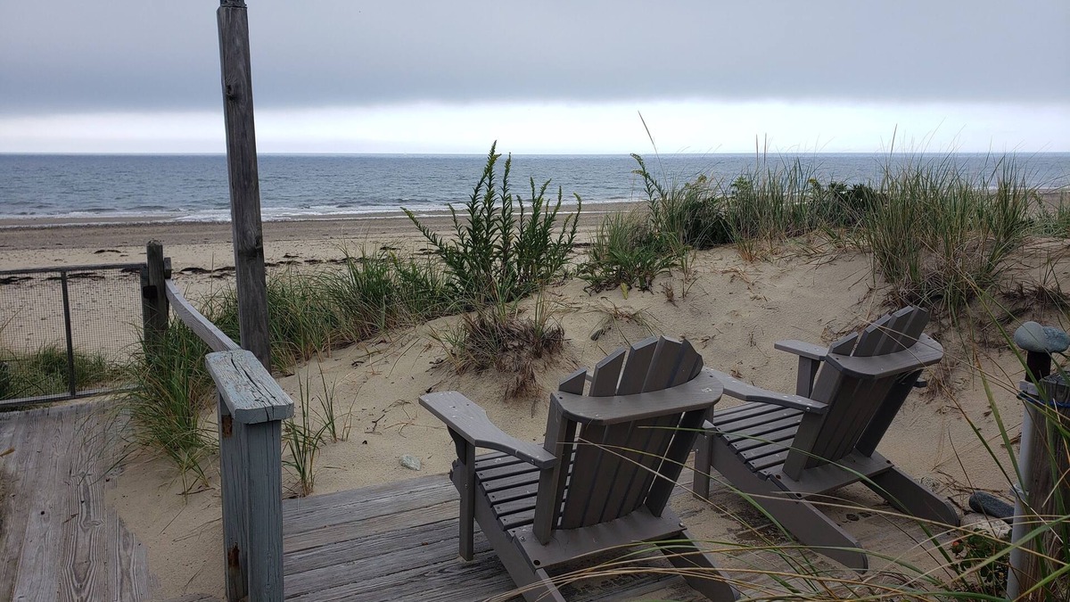 Sagamore Beach House | Martini Beach House with direct beachfront.