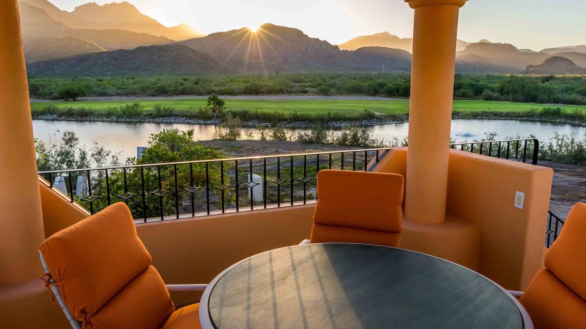 Nopolo House | Marvellous Mountain & lake view, 3BR & 3 BA. Bikes available for guest By Casago