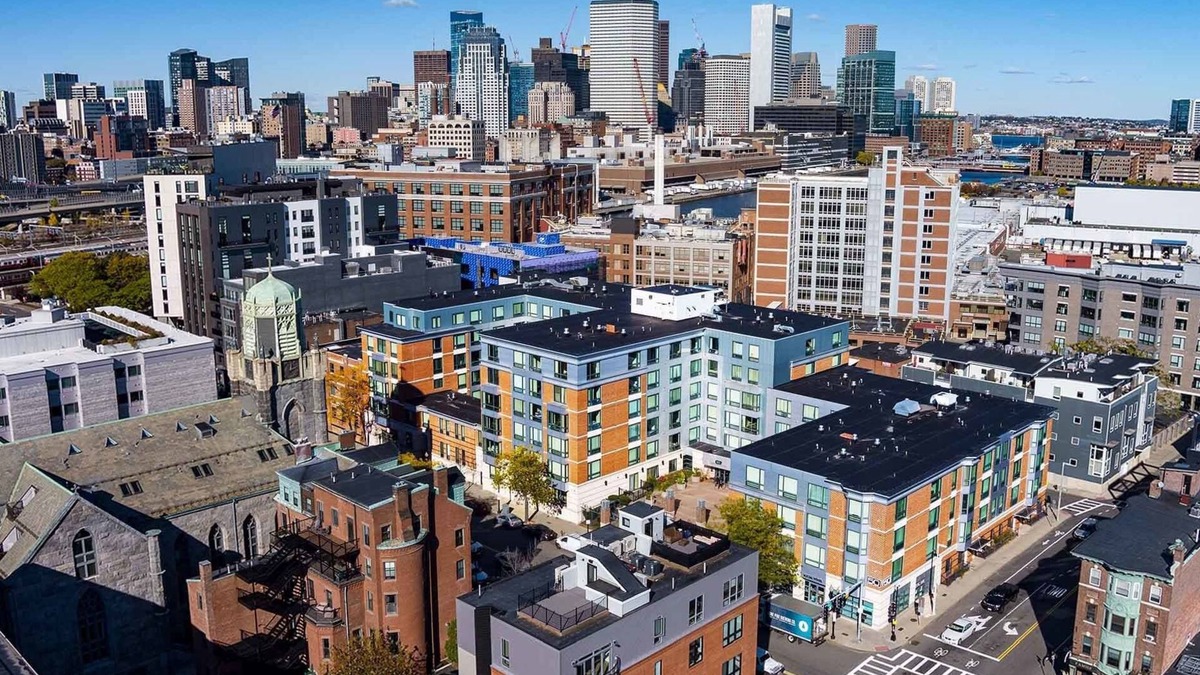 Dudley - Brunswick King Apartment | Marvelous 2-bedroom apartment in Boston with WiFi