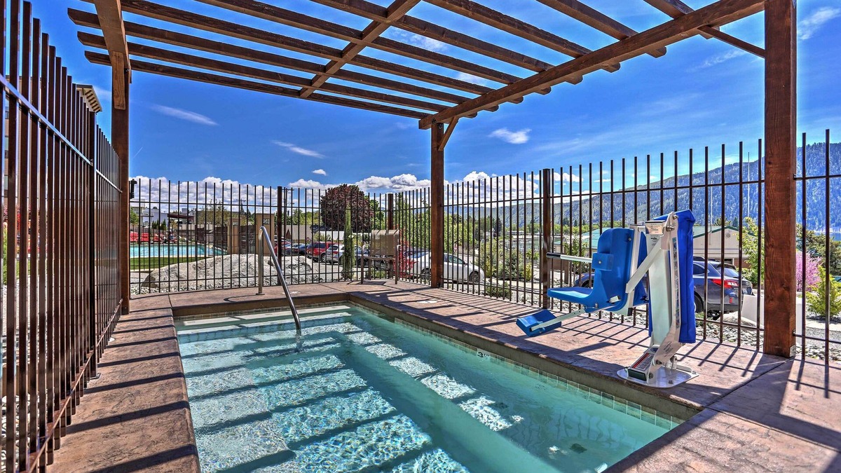Manson Condo | Marvelous Manson Condo, Steps to Lake Chelan Beach