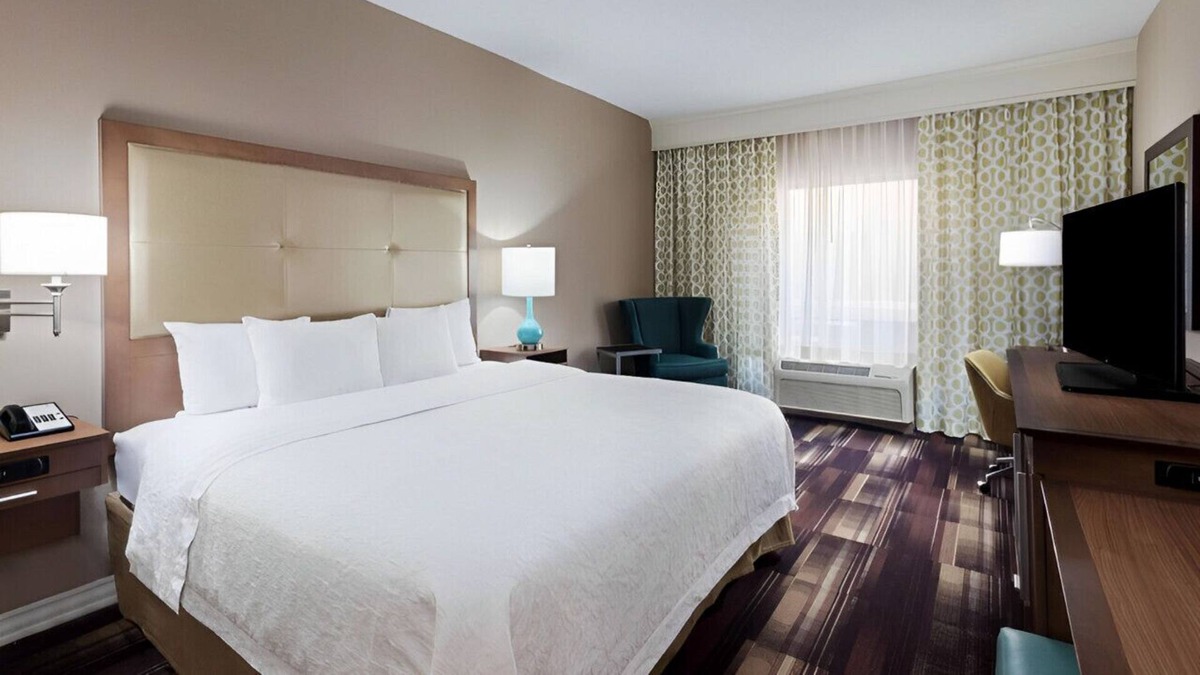 Gwinnett Place House | Marvelous Room for Your Stay! W/ Marketplace -S