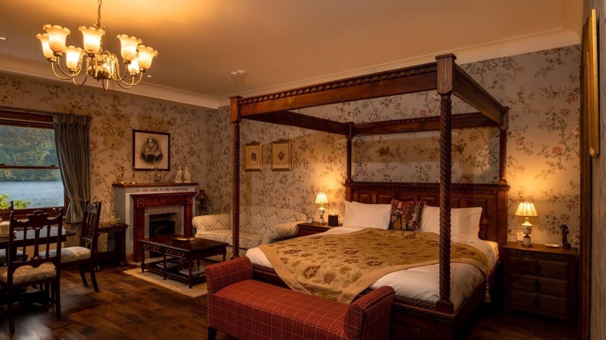 Letterfinlay Bed & Breakfast | Mary Queen Of Scots Suite