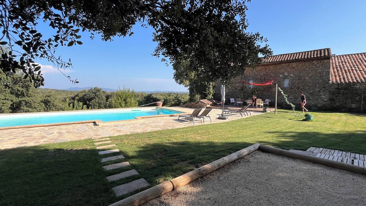 Saint-Julien-les-Rosiers House | Mas Cévenol Isolé Dans un Écrin de Verdure, Avec Grande Piscine, 16 Couchages