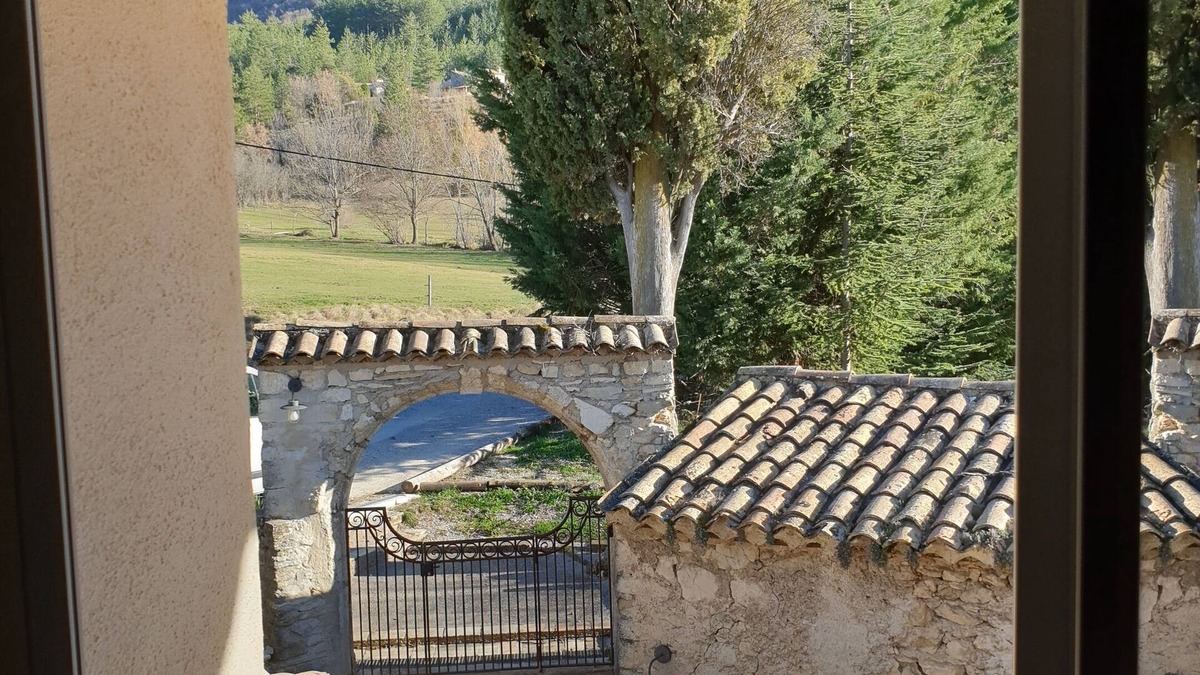 Montbrun-les-Bains Bed & Breakfast | MAS DE REILHANETTE