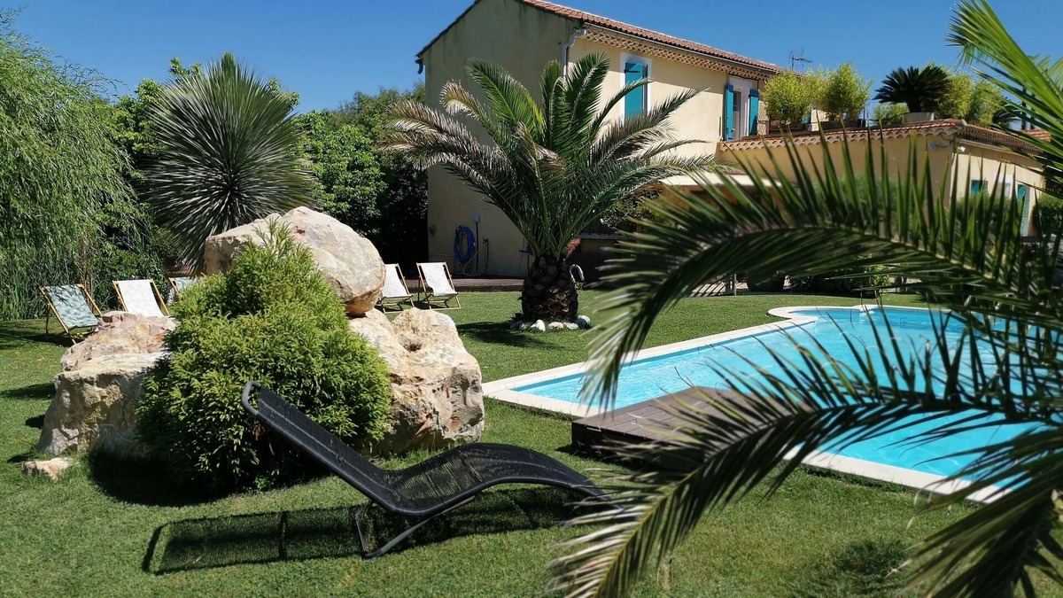 Courthezon House | Mas Provençal Cosy Avec Piscine Dans le Sud en Provence à Courthézon !