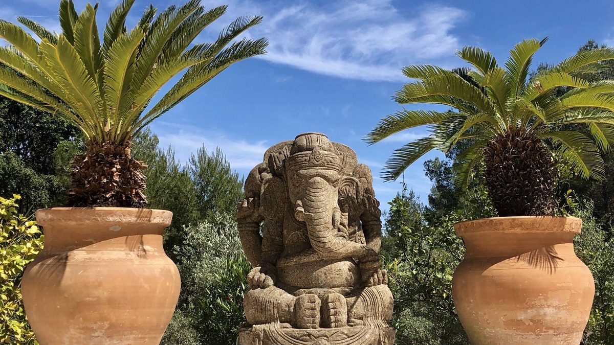 Le Rouret Villa | Mas Provençal With Sea View Swimming Pool (Boat Option - July only)